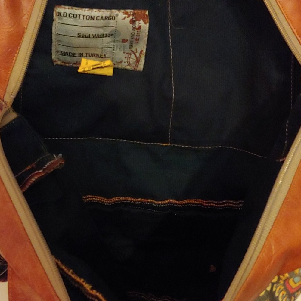 Tote - Picture 4 of 5